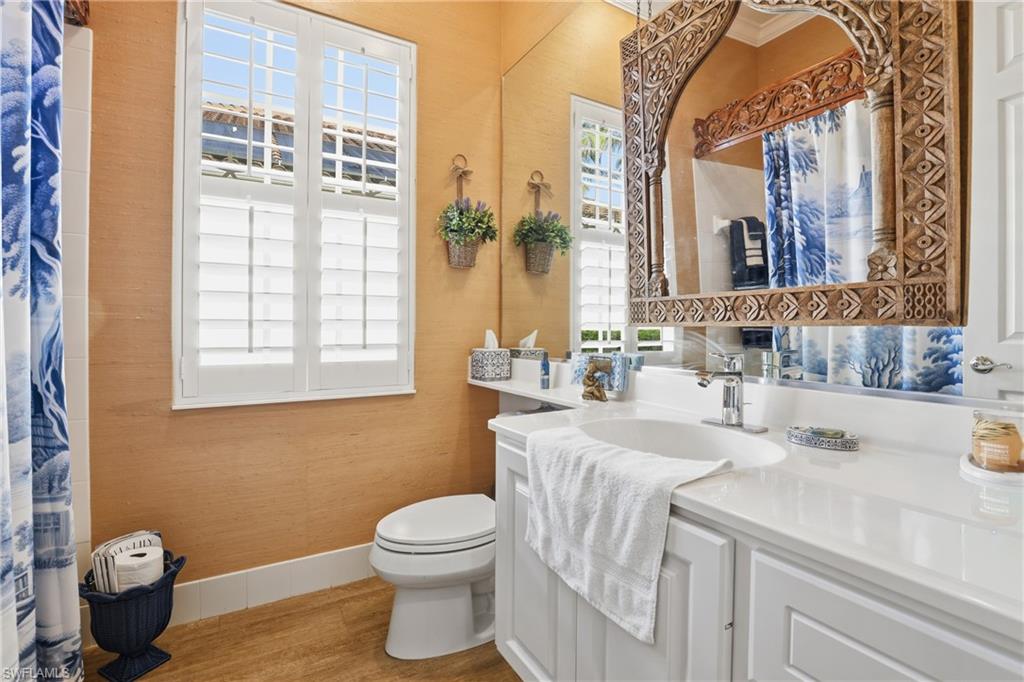 ISLAND WALK - Residential