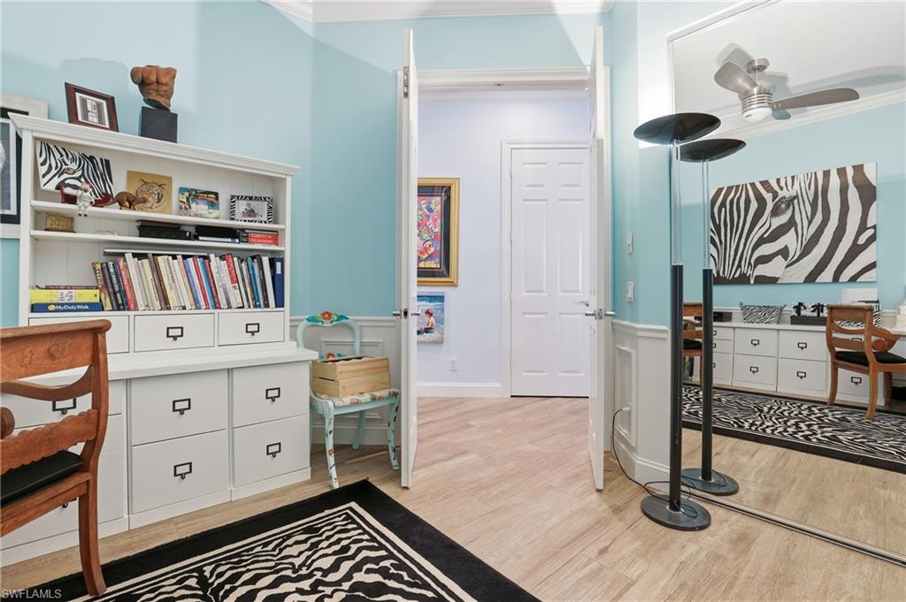 ISLAND WALK - Residential