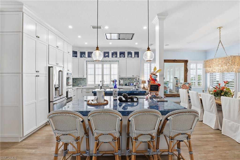 ISLAND WALK - Residential