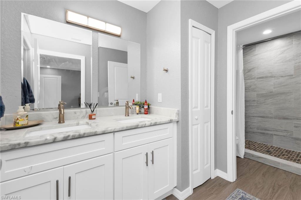 LAKE SUZY - Residential