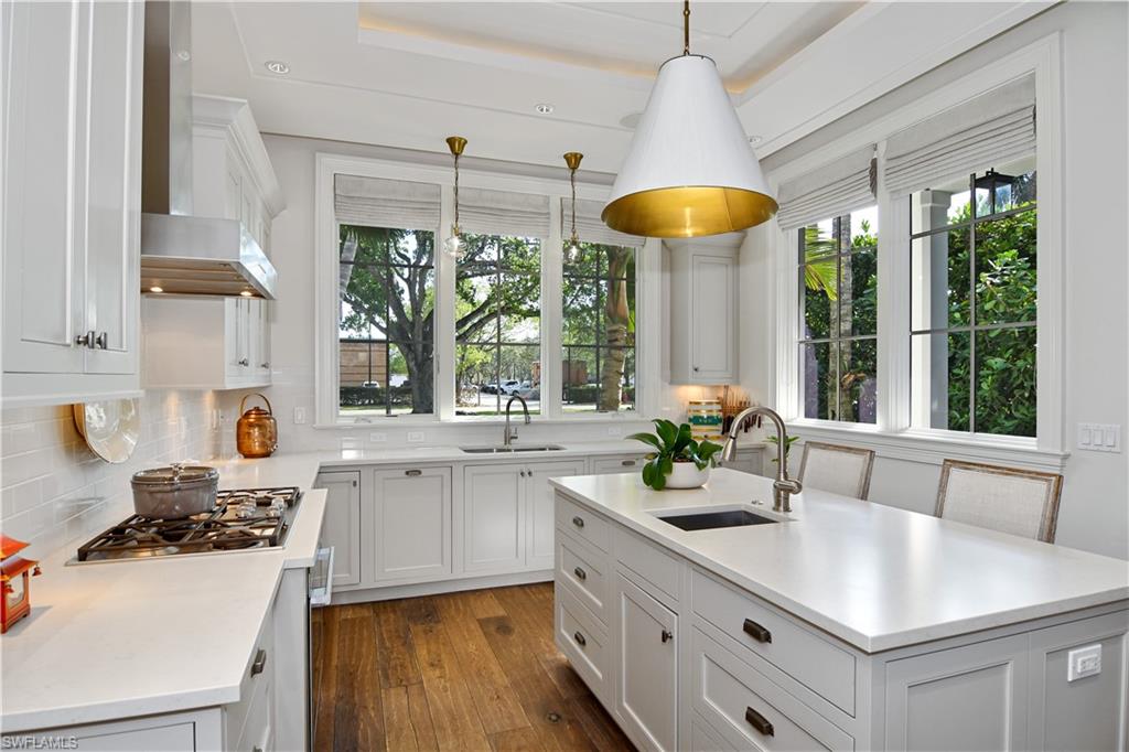 OLDE NAPLES - Residential