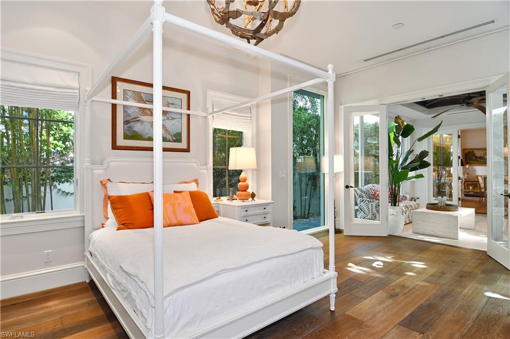 OLDE NAPLES - Residential