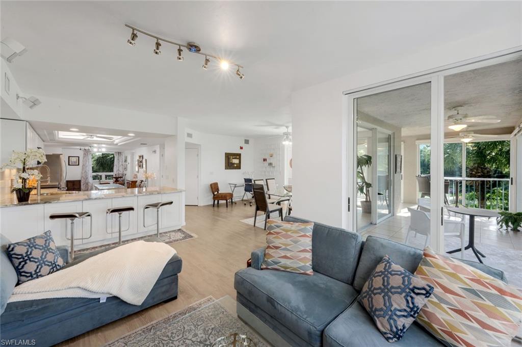 CROSSINGS - Residential