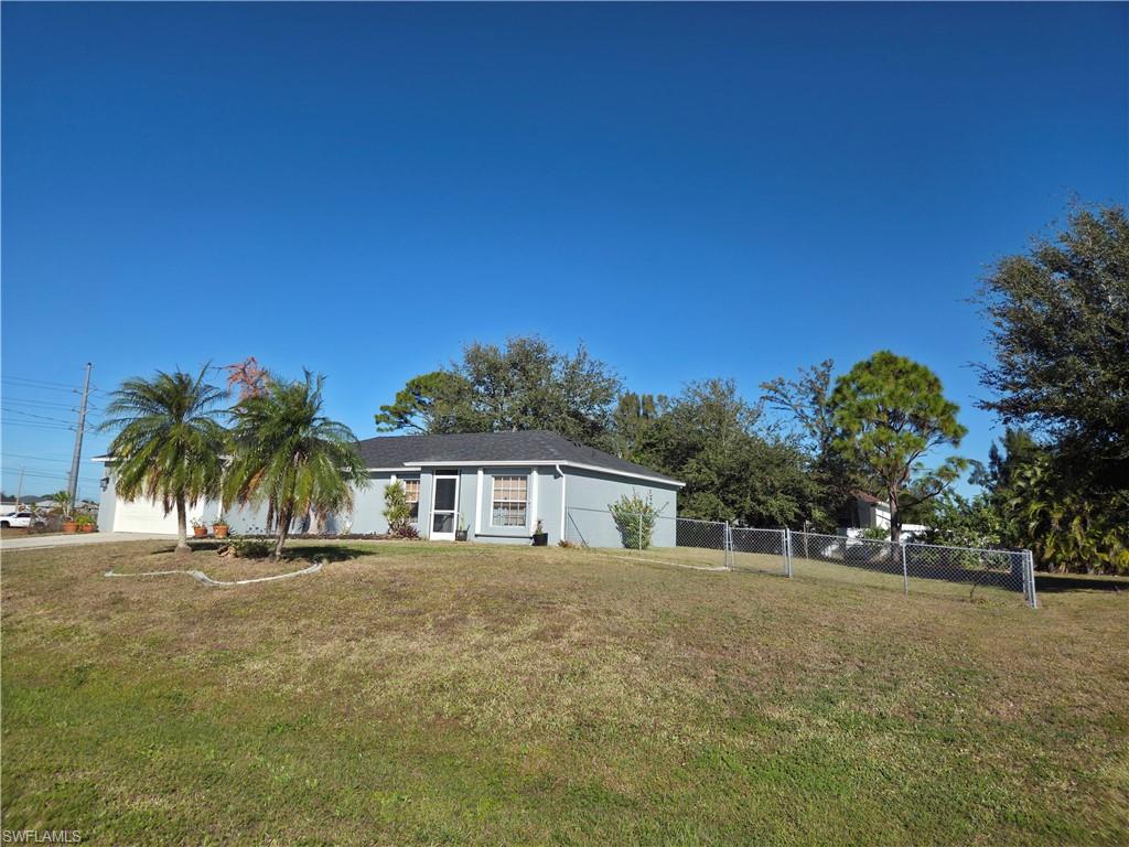 CAPE CORAL - Residential