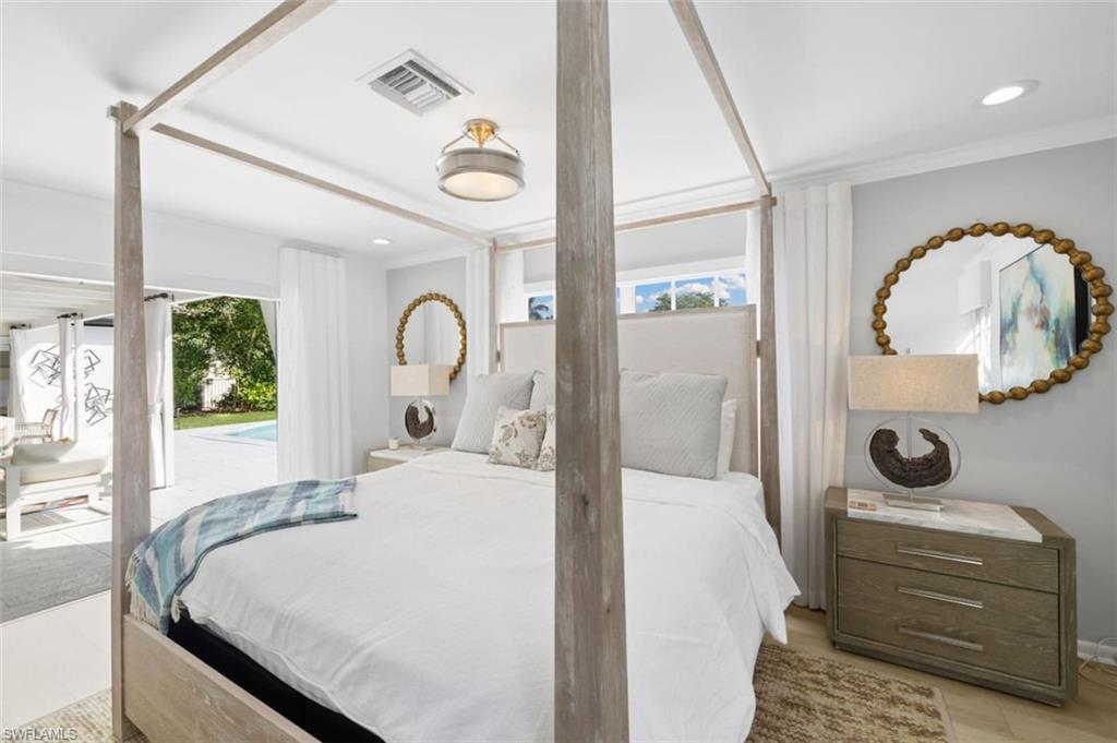 MOORINGS - Residential Lease