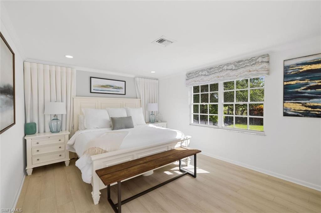 MOORINGS - Residential Lease