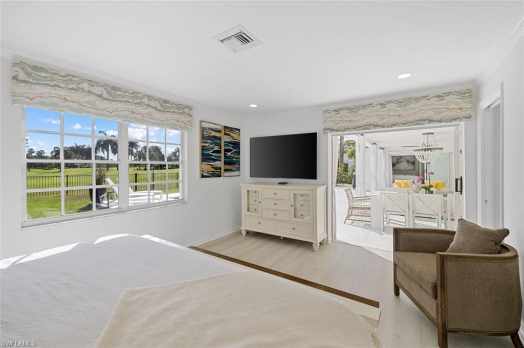 MOORINGS - Residential Lease