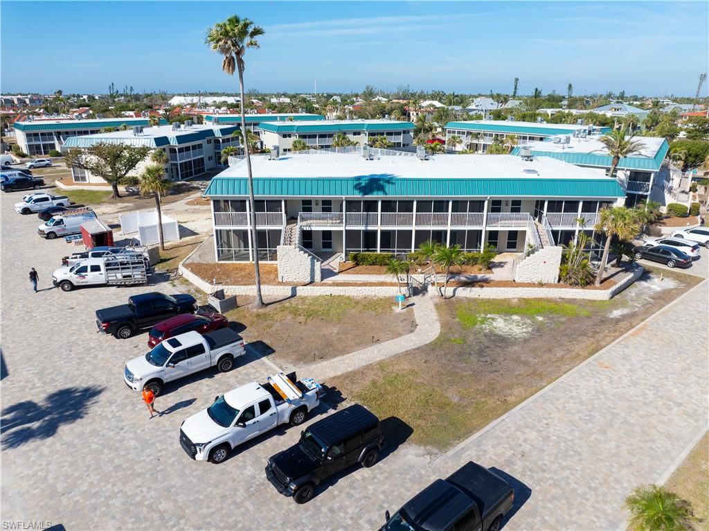 SANIBEL ARMS WEST CONDO - Residential