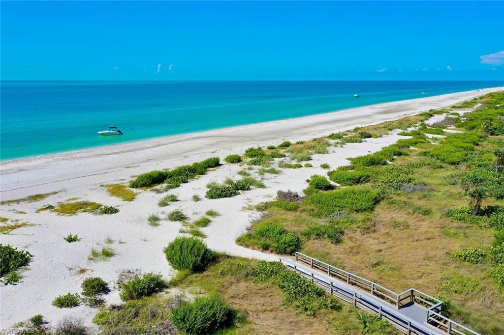 COLONNADES CONDO - Residential