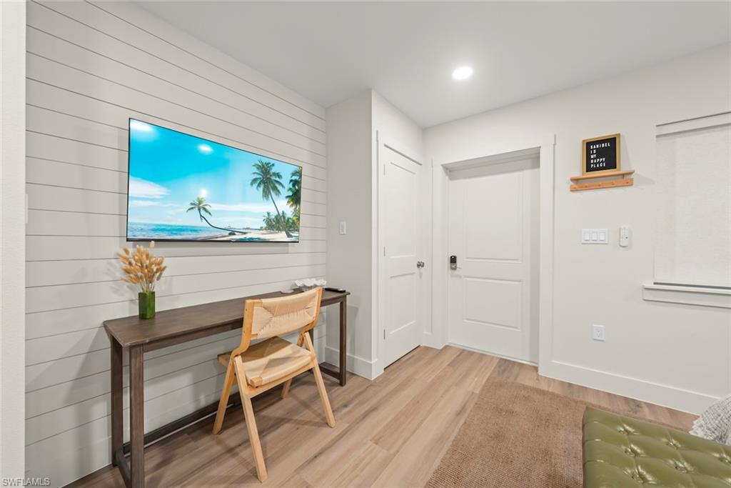 COLONNADES CONDO - Residential