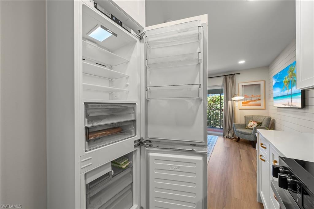 COLONNADES CONDO - Residential