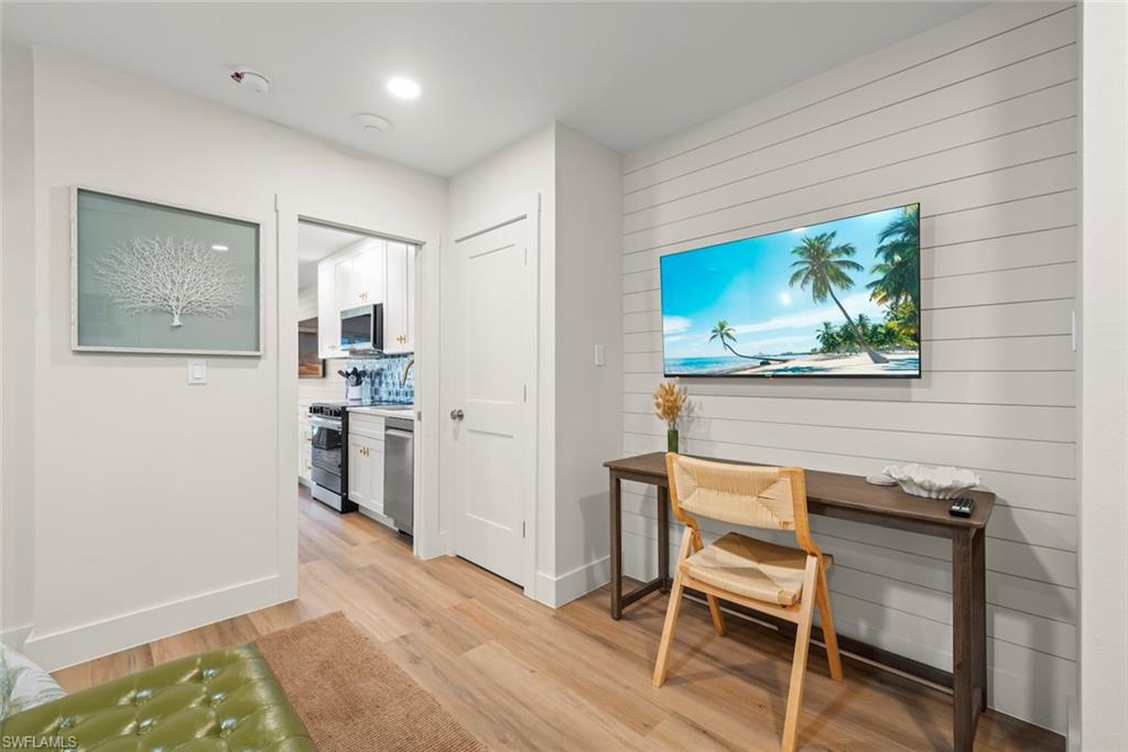 COLONNADES CONDO - Residential