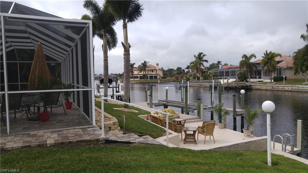 FOUR MILE COVE - Residential