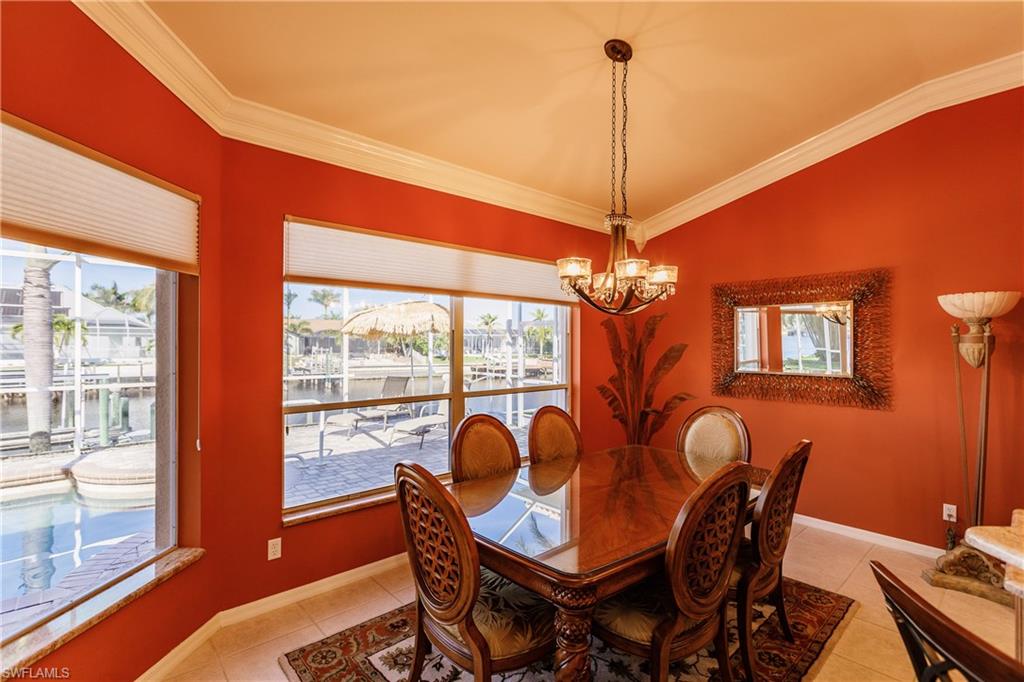 FOUR MILE COVE - Residential