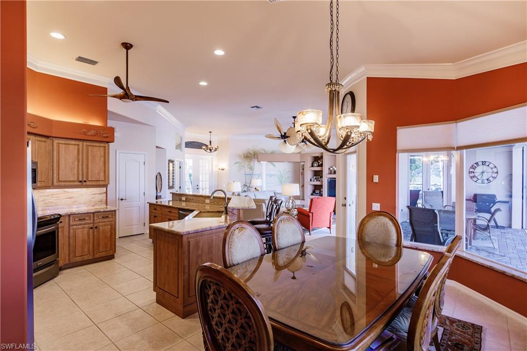 FOUR MILE COVE - Residential