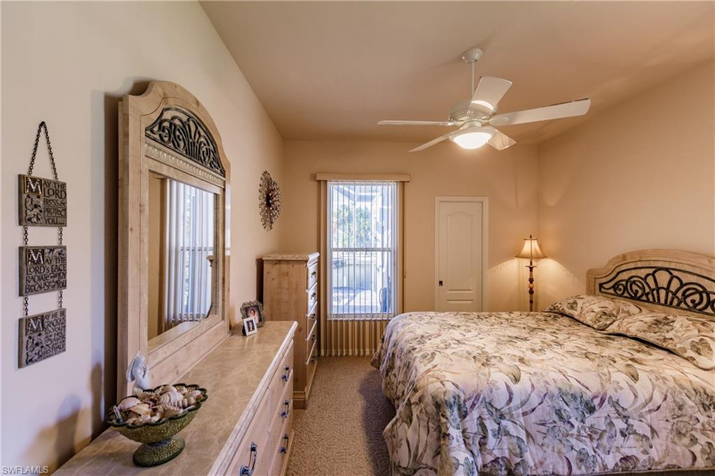 FOUR MILE COVE - Residential