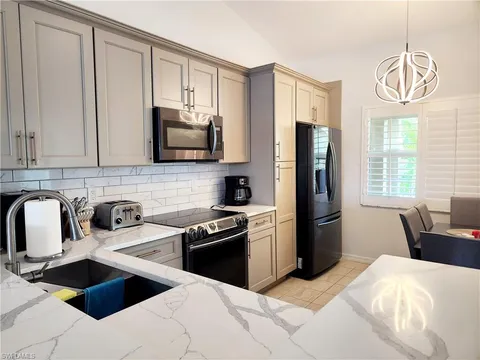 MLS: 225027946