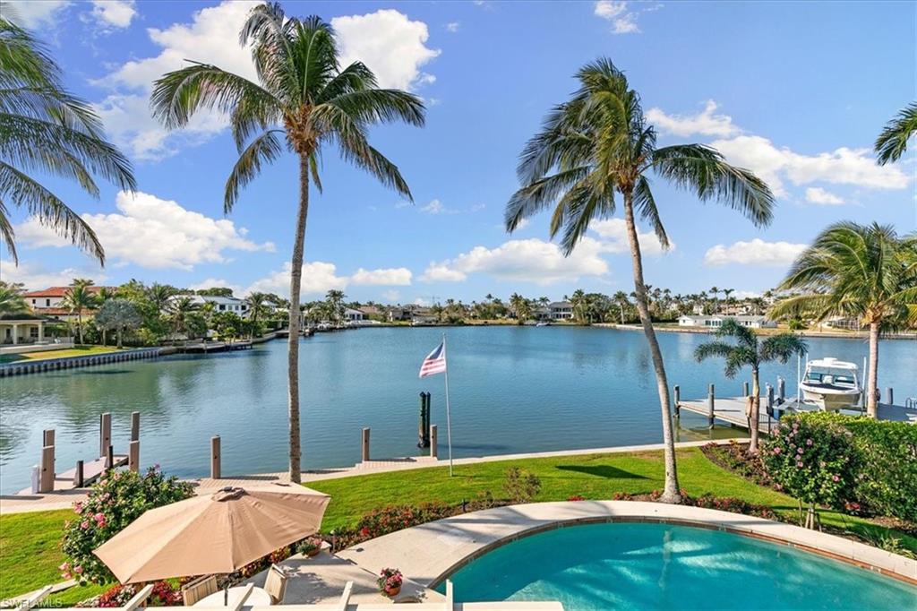 MOORINGS - Residential