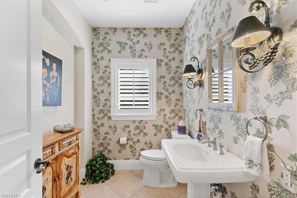 MOORINGS - Residential