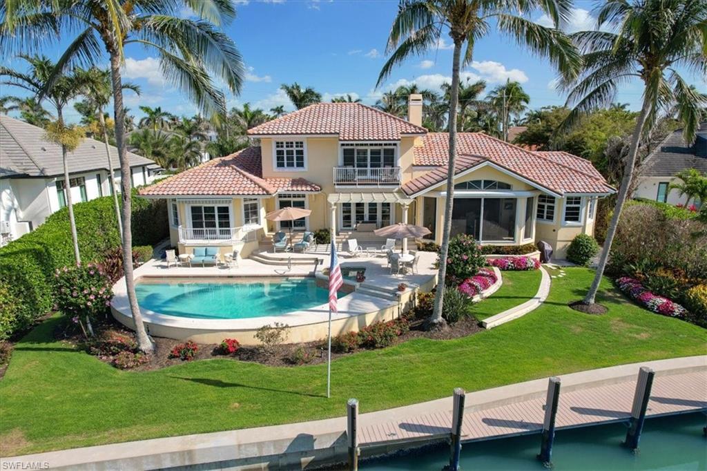 MOORINGS - Residential