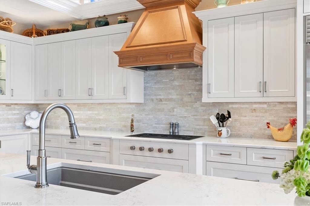 MOORINGS - Residential