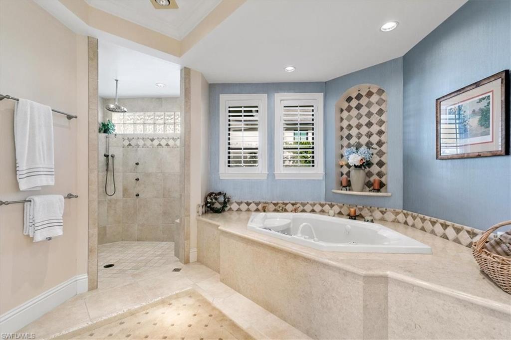 MOORINGS - Residential