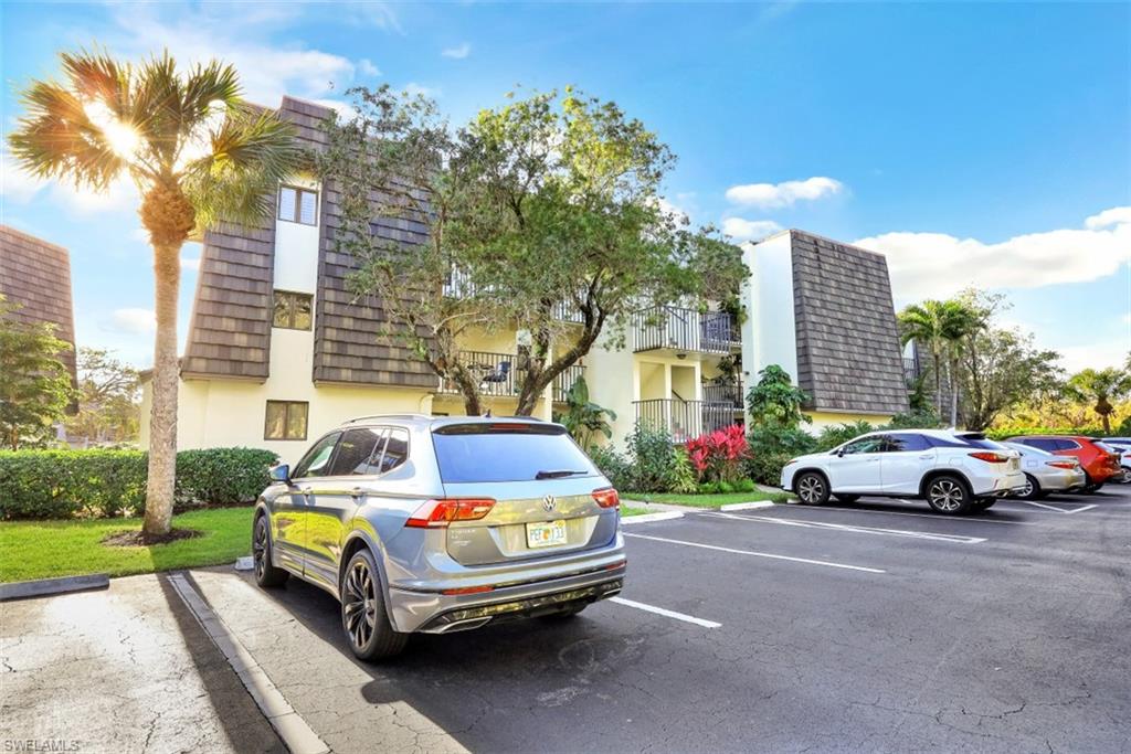 NAPLES BATH AND TENNIS CLUB - Residential