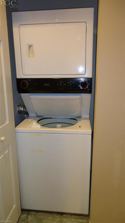 Harbor Towers I - Residential