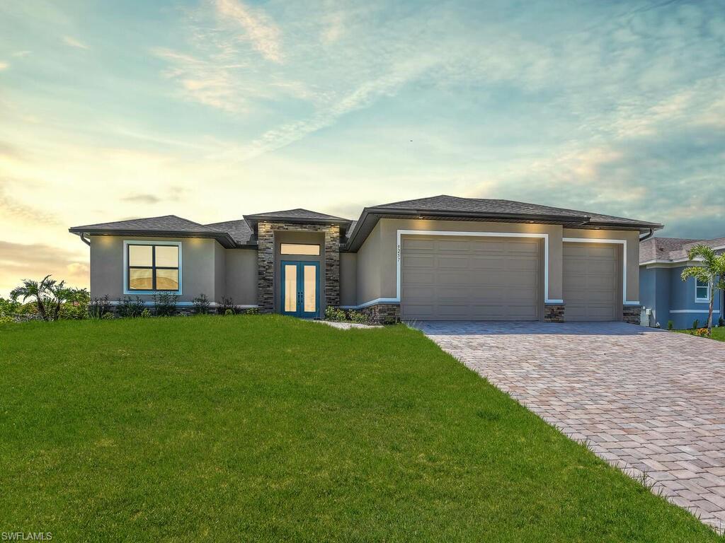 CAPE CORAL - Residential