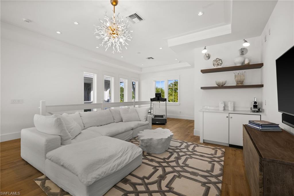 OLDE NAPLES - Residential