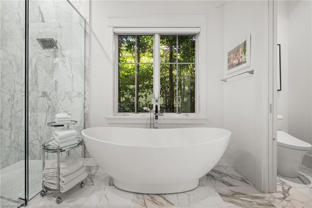 OLDE NAPLES - Residential