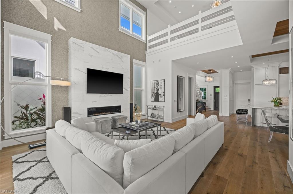 OLDE NAPLES - Residential