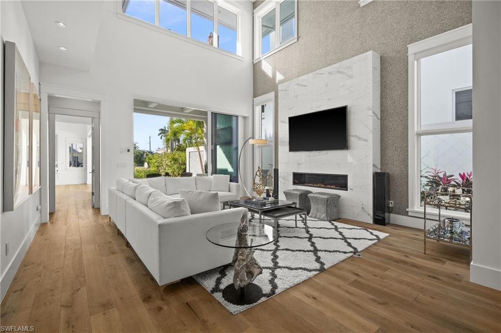 OLDE NAPLES - Residential