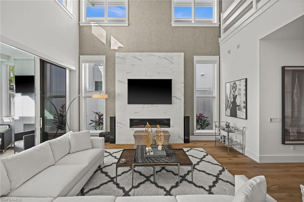 OLDE NAPLES - Residential