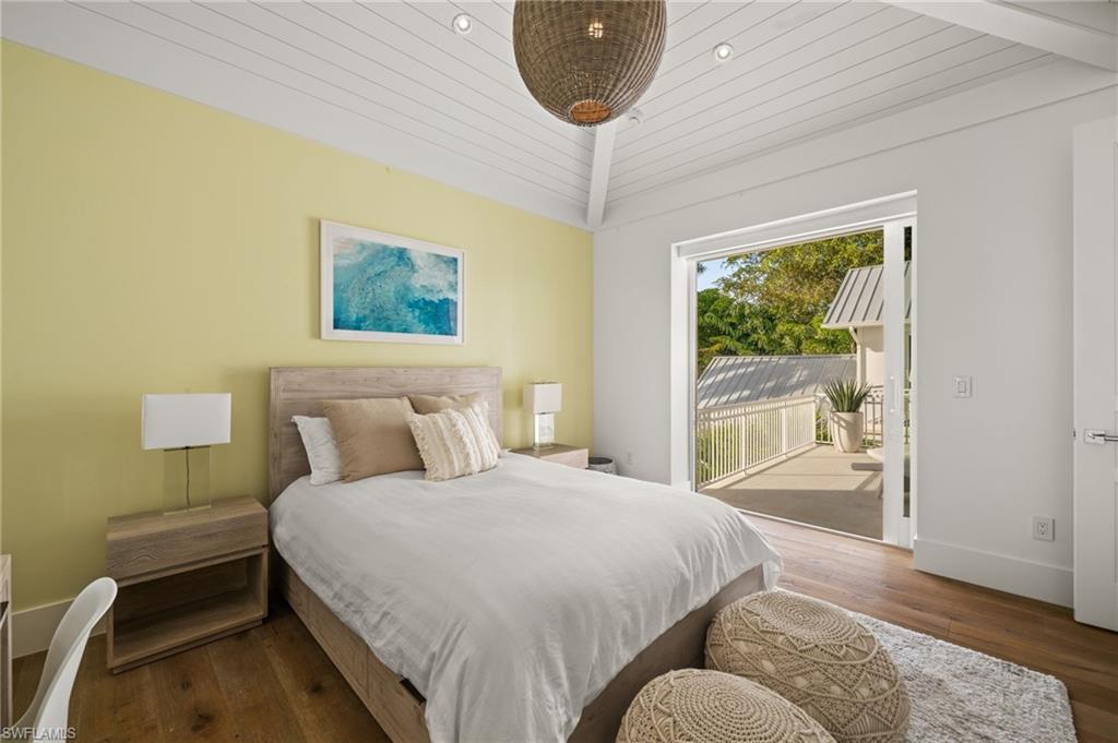 OLDE NAPLES - Residential