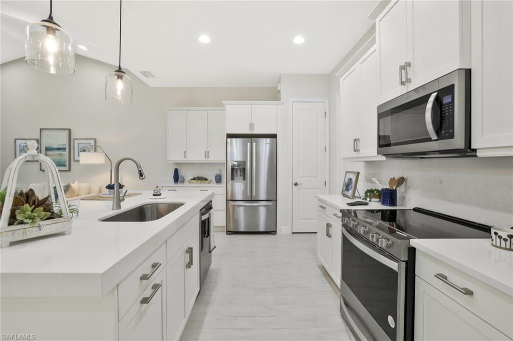 ISLES OF COLLIER PRESERVE - Residential