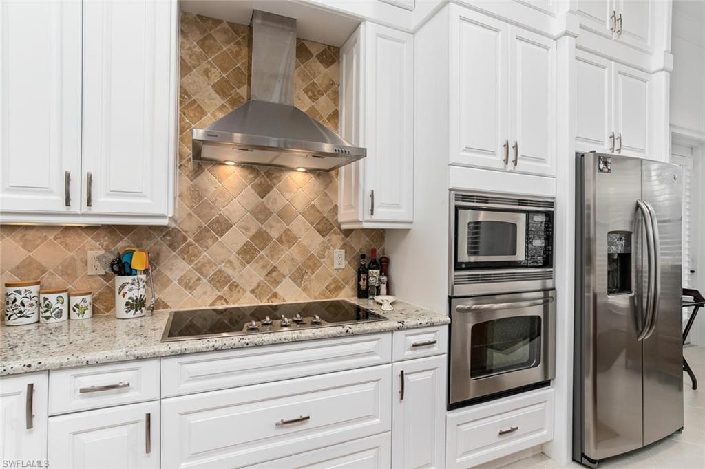 COCO LAKES - Residential