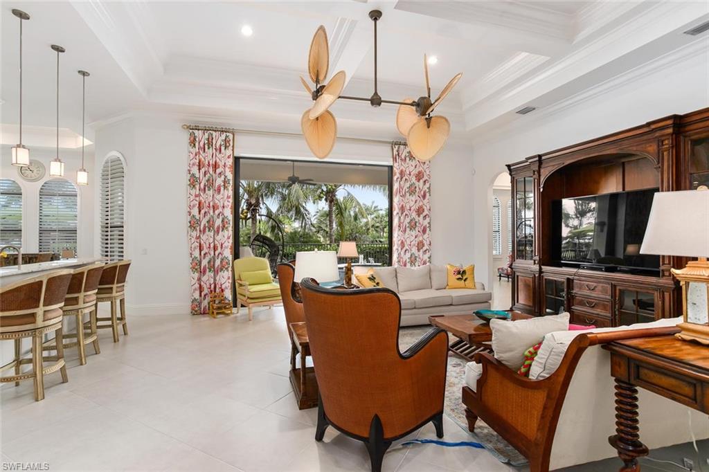 COCO LAKES - Residential