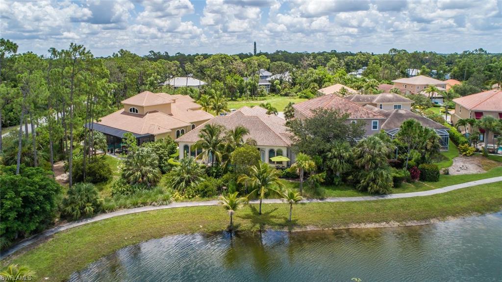 COCO LAKES - Residential