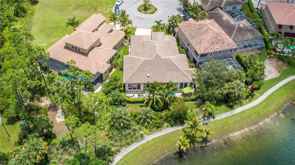 COCO LAKES - Residential