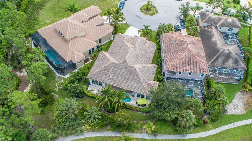 COCO LAKES - Residential