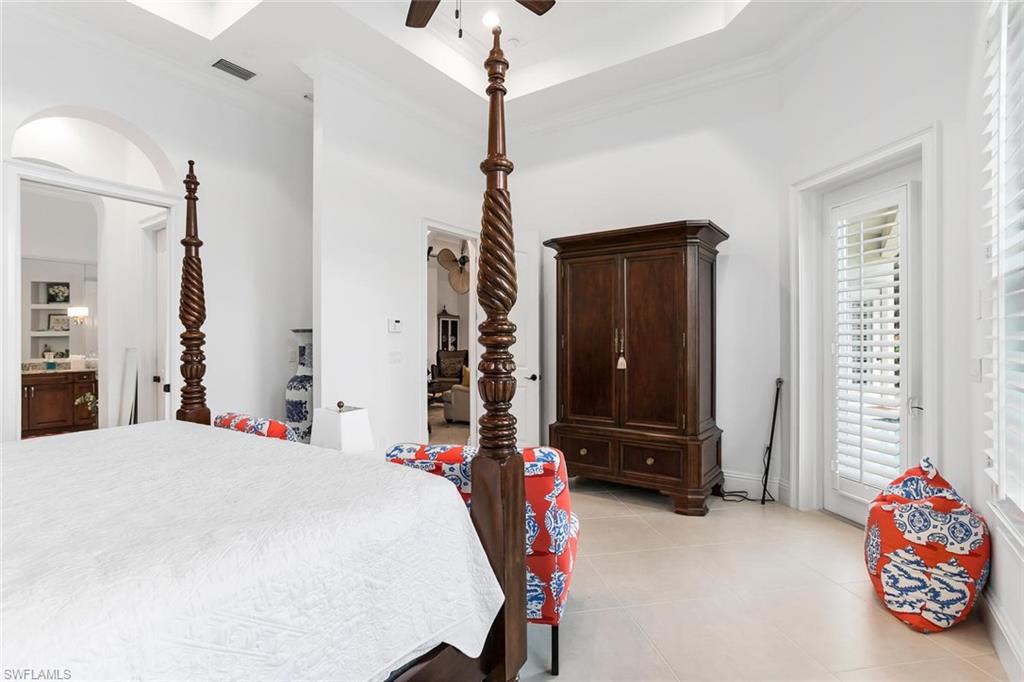 COCO LAKES - Residential