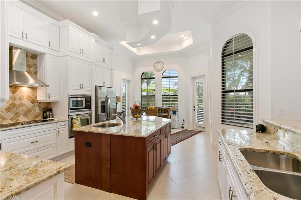 COCO LAKES - Residential