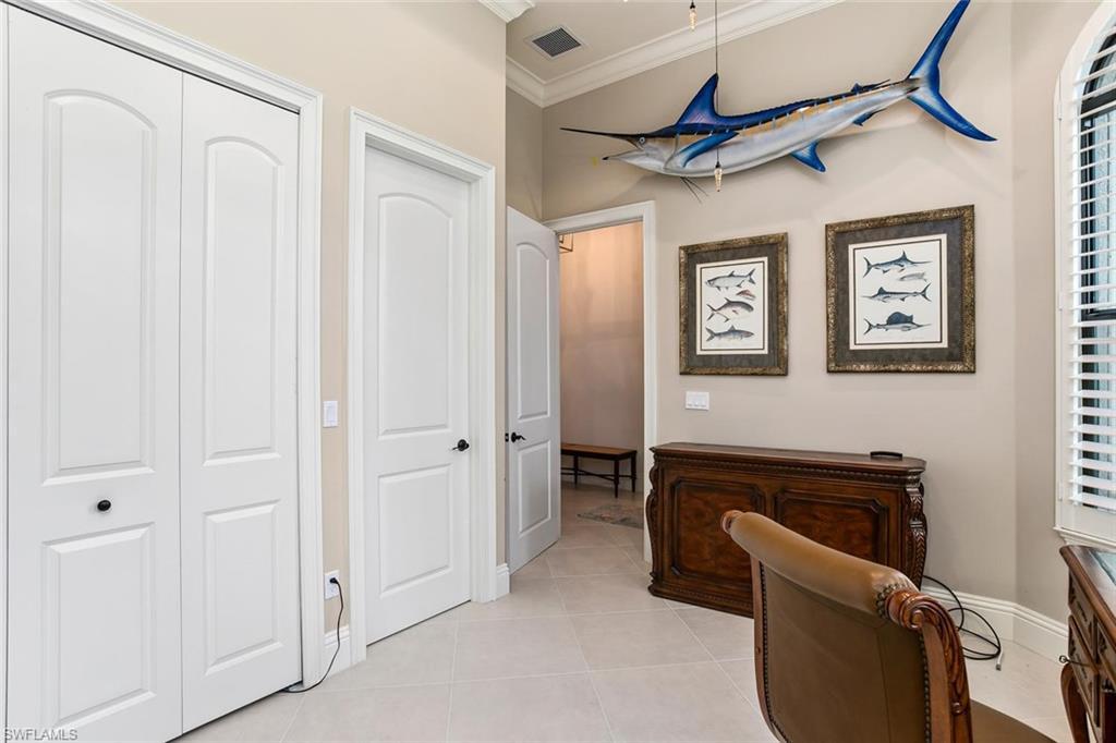 COCO LAKES - Residential