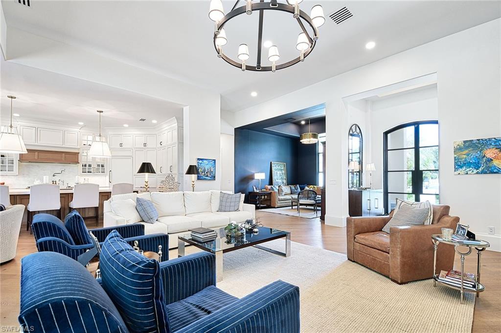 ARBOR GLEN - Residential