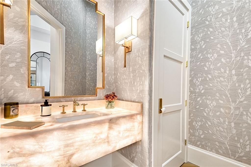 ARBOR GLEN - Residential