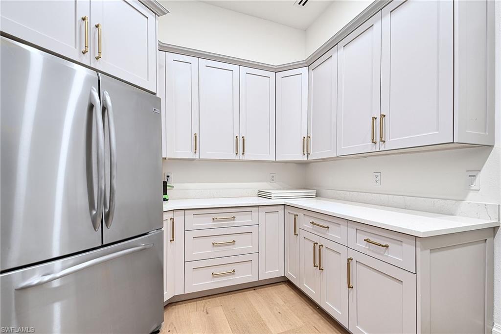 ARBOR GLEN - Residential