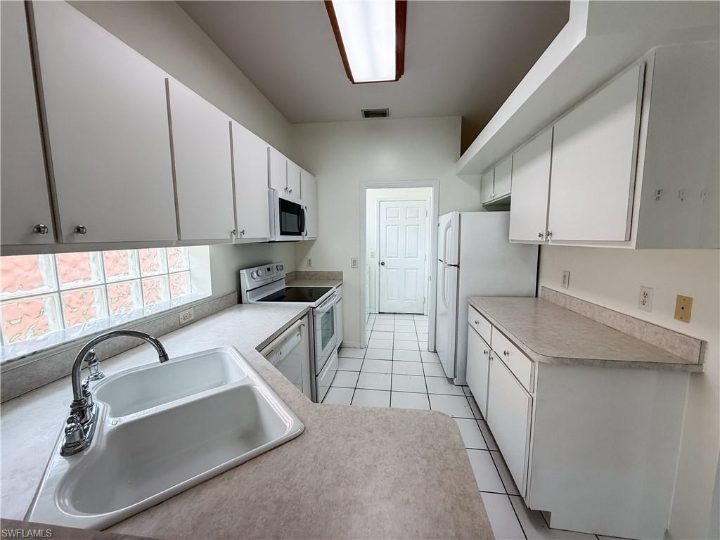 ISLAND CLUB AT CORKSCREW - Residential