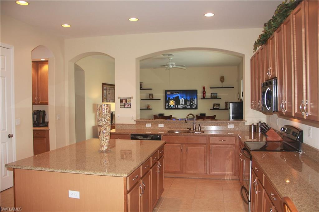 VALENCIA COUNTRY CLUB - Residential