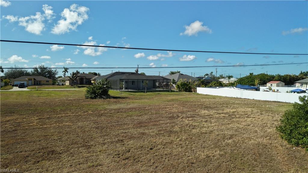 CAPE CORAL - Land